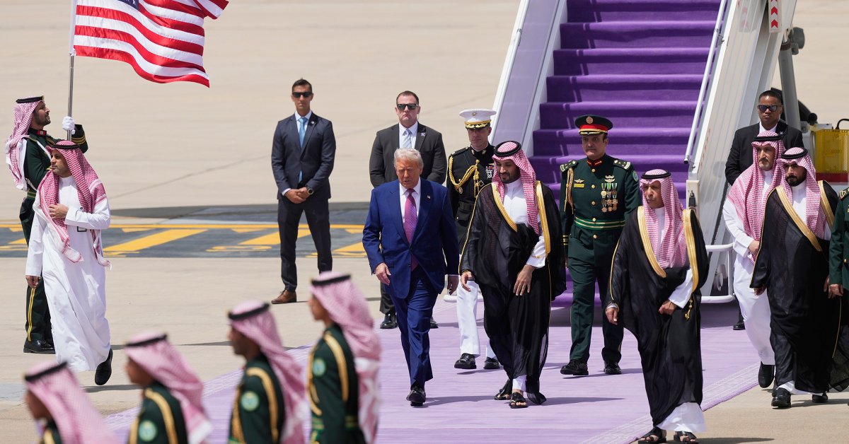 Trump's Middle East Tour: Most Memorable Photos