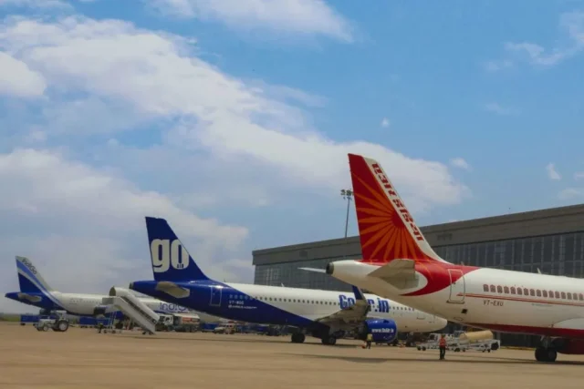 United-and-American-Cancel-Delhi-Flights-Due-to-India‑Pakistan-Conflict.jpg United and American Cancel Delhi Flights Due to India‑Pakistan Conflict