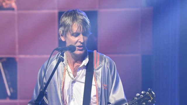 Watch-Pavement-Perform-Harness-Your-Hopes-on-Colbert.jpeg Watch Pavement Perform “Harness Your Hopes” on Colbert