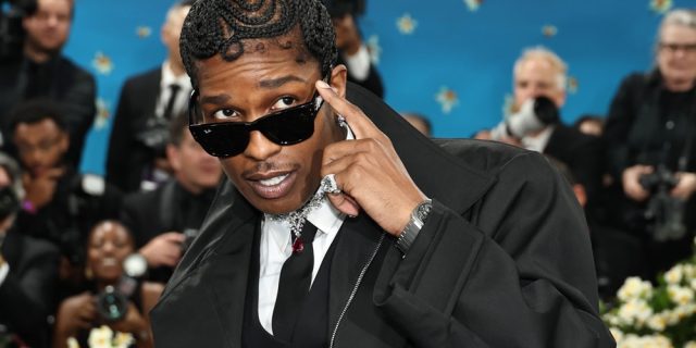 Wrist-Check-Met-Gala-2025-Rolex-Audemars-Piguet-Patek-Philippe.jpg Wrist Check: Met Gala 2025 Rolex Audemars Piguet Patek Philippe Richard Mille