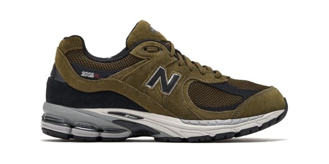 1748840944_Official-Look-at-New-Balance-2002R-OliveBlack.jpg Official Look at New Balance 2002R "Olive/Black"