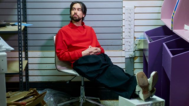 1749741063_Alex-G-Announces-New-Album-Headlights-Shares-Video-for-New.jpg Alex G Announces New Album Headlights, Shares Video for New Song: Watch