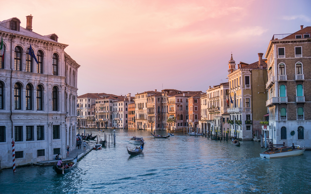 Global Travel Grows, but U.S. Drags Down Momentum
