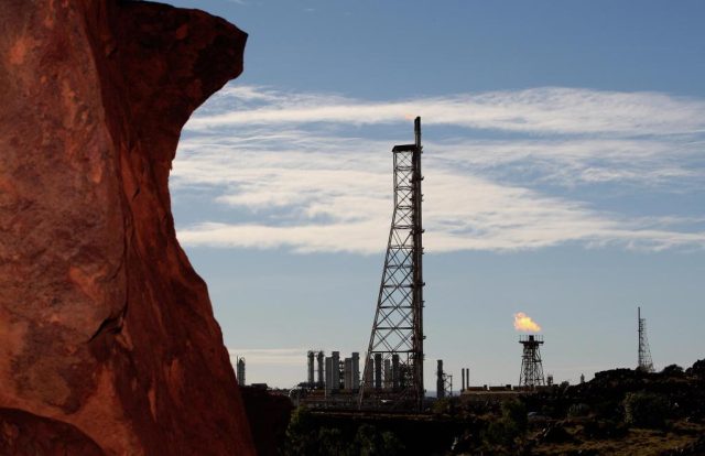Ancient-Rock-Art-Site-in-Australia-Under-Threat-After-Government.jpg Ancient Rock Art Site in Australia Under Threat After Government Extends Nearby Gas Mega-Plant