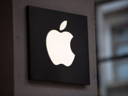 The Apple Store in Turin is placed in Via Roma in the center of the city.