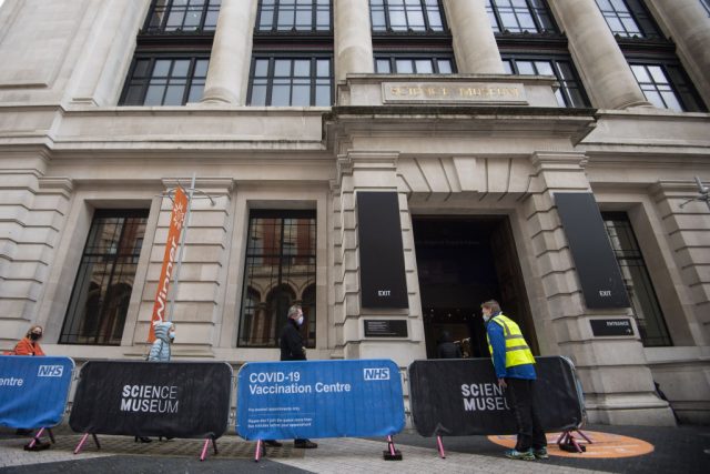 Campaigners-Call-for-Schools-to-Boycott-Science-Museum-Over-Funding.jpg Museum facade.