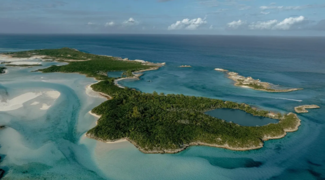 Controversy-Over-New-Bahamas-Resort.png Controversy Over New Bahamas Resort