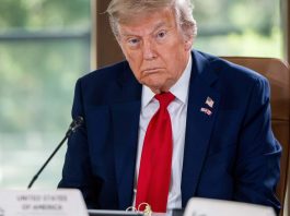 EU denies it will yield to Trump’s 10 percent base tariff 