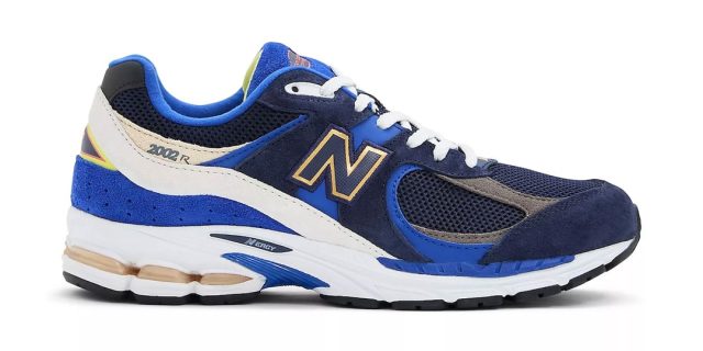 FC-Porto-x-New-Balance-2002R-Collab-Release-Info.jpg FC Porto x New Balance 2002R Collab Release Info