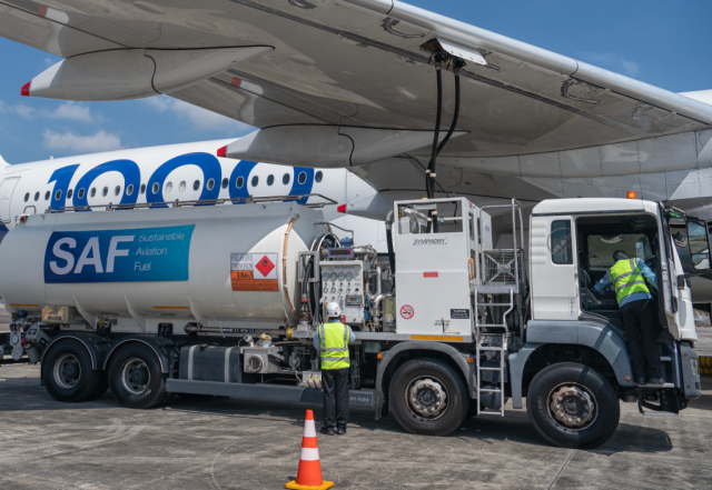 Green-Jet-Fuel-Shortage-Risks-Higher-Airfares.png Green Jet Fuel Shortage Risks Higher Airfares
