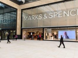 Marks & Spencer resumes online orders