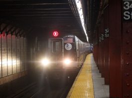 Meta, TikTok can’t toss wrongful death suit from mom of “subway surfing” teen
