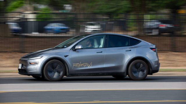 Tesla-launches-robotaxi-service-in-Austin.jpg Tesla launches robotaxi service in Austin
