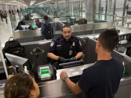 White House Plans $1,000 Fee to Speed Up Tourist Visas