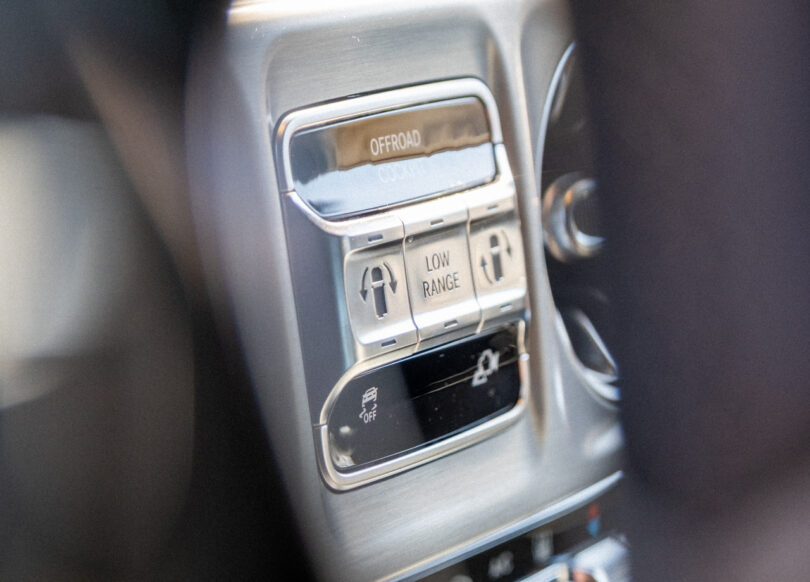 Close-up of the G580's control panel, featuring buttons labeled 