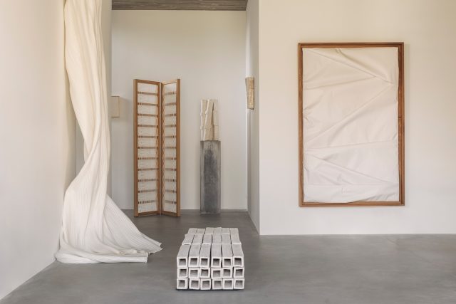 1752261782_Folded-Echoes-Transforms-Paper-Folds-Into-Sculptural-Forms.jpg Folded Echoes Transforms Paper Folds Into Sculptural Forms