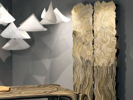 Swirling Elements Form Striking Shadows in Papuli's Fragmenti