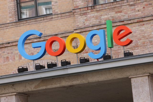 Chrome-for-iOS-makes-it-easier-to-switch-between-work.jpg Google corporate logo hangs outside the Google Germany offices
