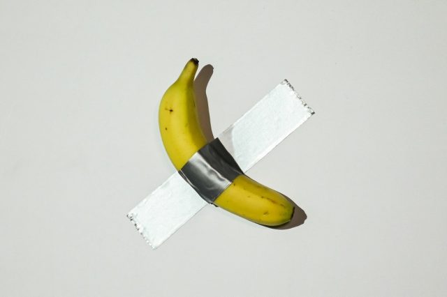 Famous-62-M-Banana-from-Maurizio-Cattelans-Comedian-Eaten-Again.jpg Famous $6.2 M. Banana from Maurizio Cattelan's 'Comedian' Eaten Again