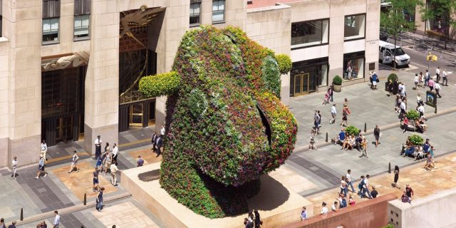 LACMA Acquires Jeff Koons' Split-Rocker Sculpture