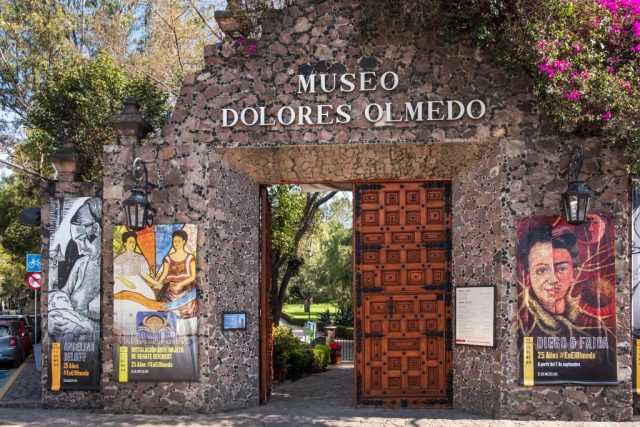 Entrance to Museo Dolores Olmedo with famous collection of Frida Kahlo and Diego Rivera, Mexico City, Mexico. (Photo by: Jumping Rocks/Education Images/Universal Images Group via Getty Images)