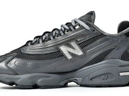 New Balance 1000 Gets Stealthy in "Grey Metallic"