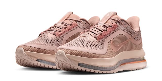 Nike-Pegasus-Premium-Metallic-Rose-Gold-Release.jpg Nike Pegasus Premium "Metallic Rose Gold" Release