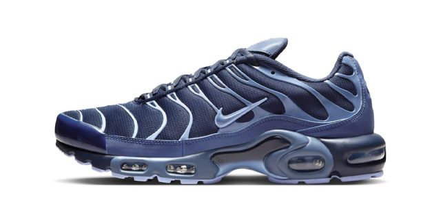 Official-Look-Nike-Air-Max-Plus-ObsidianAluminum.jpg Official Look Nike Air Max Plus "Obsidian/Aluminum"