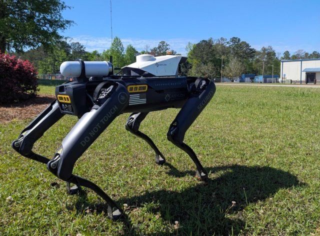 Robot-guard-dogs-help-Asylon-raise-a-26M-Series-B.jpg Asylon DroneDog
