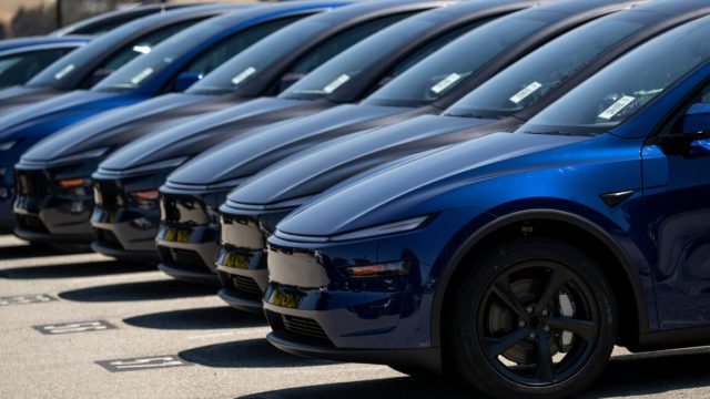 Tesla Model Y electric vehicles (EV) at a dealership in Colma, California, US, on Tuesday, July 1, 2025. Tesla shares fell 4.7% in US premarket trading after President Donald Trump lashed out at Elon Musk, accusing the Tesla and SpaceX chief executive officer of benefiting excessively from government subsidies for electric vehicles. Photographer: