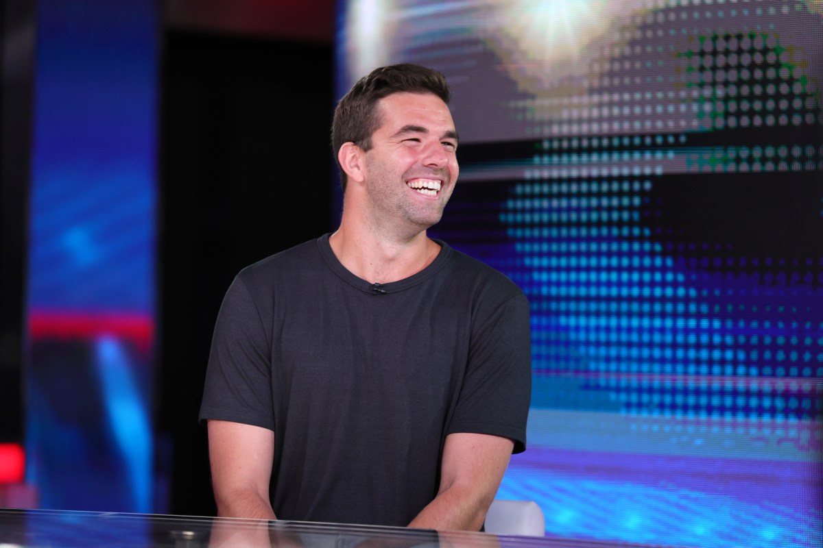The-rights-to-Fyre-Festival-sold-on-eBay-for-245K.jpg Billy McFarland on a TV set