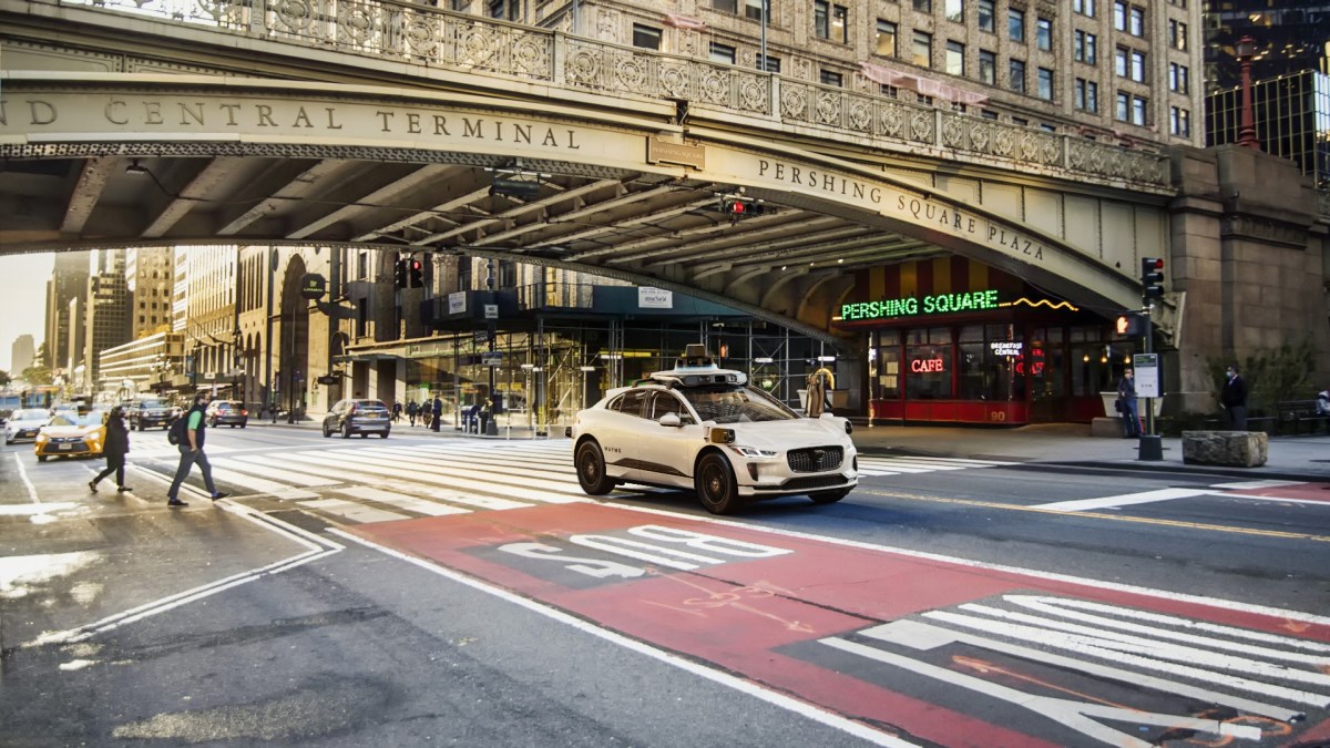 Waymo-robotaxis-are-heading-to-Philadelphia-and-NYC.jpg Waymo Driver Jaguar I-Pace mapping NYC at grand central