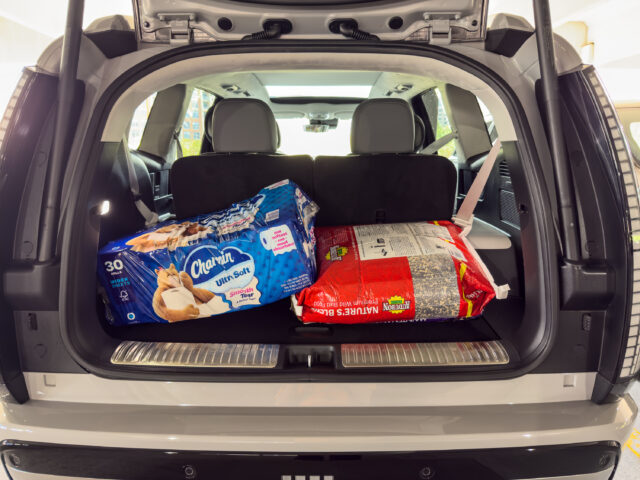 A Hyundai Ioniq 9 with cargo in the back